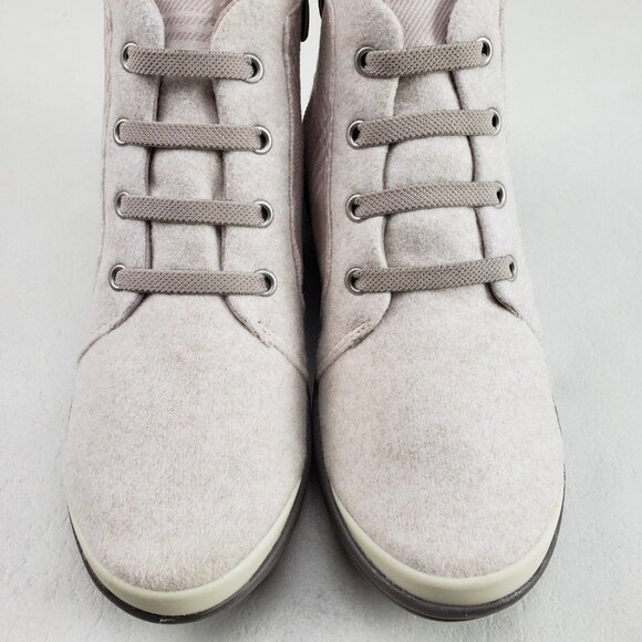 Bzees Kick Back Boots Taupe Plaid Womens 7 Side Zip Comfort Wedge Ankle Booties - Picture 5 of 11